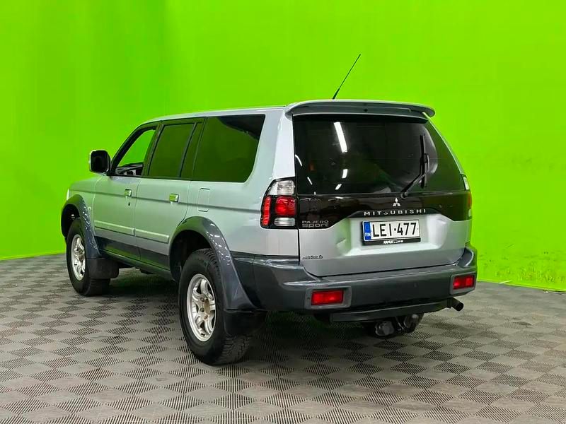 Käytetty Mitsubishi Pajero Sport 116 HP (85 kW) 2005 Hopea / harmaa Katumaasturi