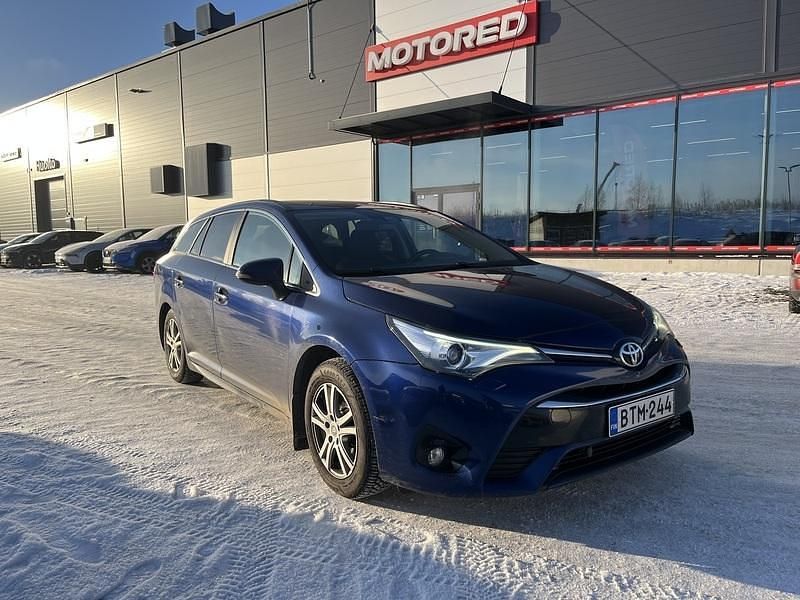 Käytetty Toyota Avensis Multidrive S 147 HP (108 kW) 2016 Farmari
