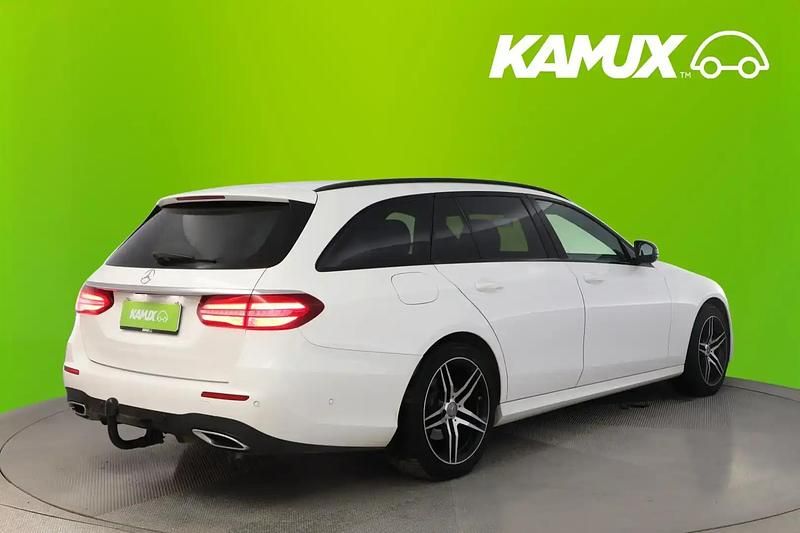 Käytetty Mercedes E200 Business 150 HP (110 kW) 2017 Valkoinen Farmari
