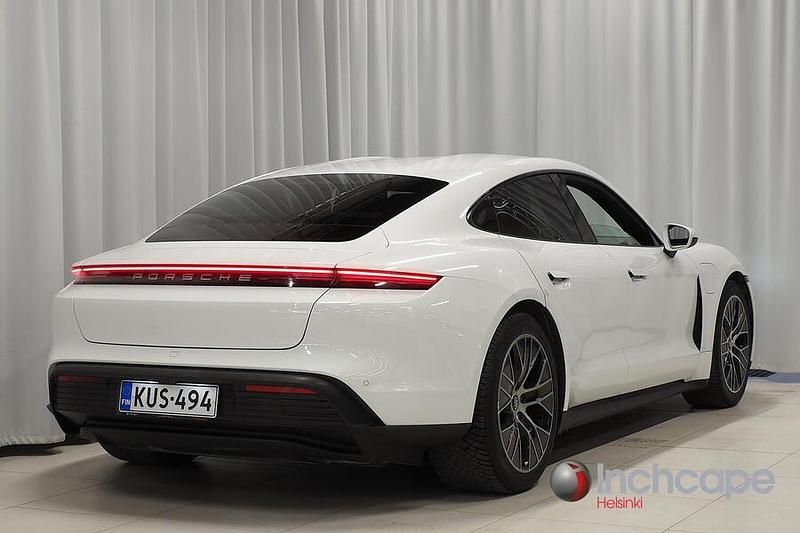 Käytetty Porsche Taycan 300 kW (408 HP) 2021 Sedan