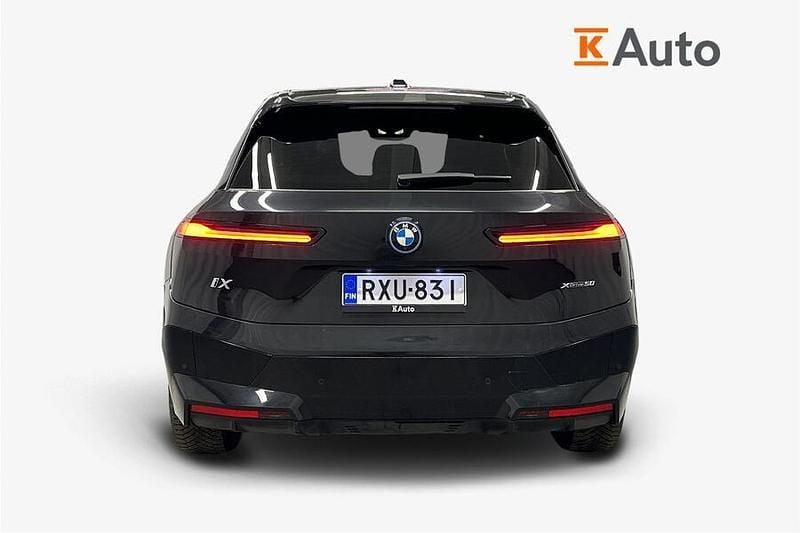 Käytetty BMW iX Comfort Edition 385 kW (524 HP) 2023 Musta Katumaasturi