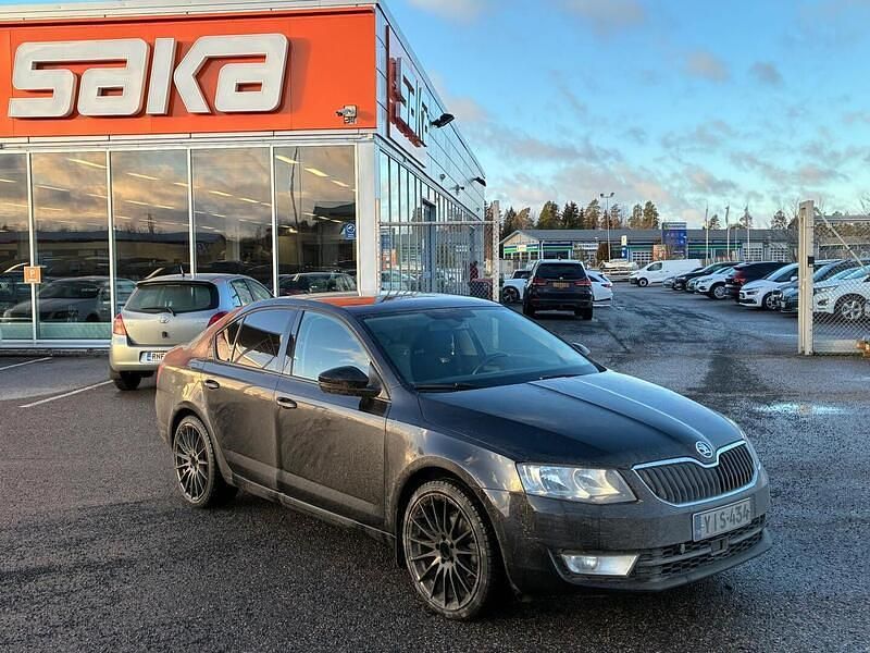 Käytetty 2014 Skoda Octavia Ambition Sedan | 9 390 € (Perustarjous) - Kuva 1/4