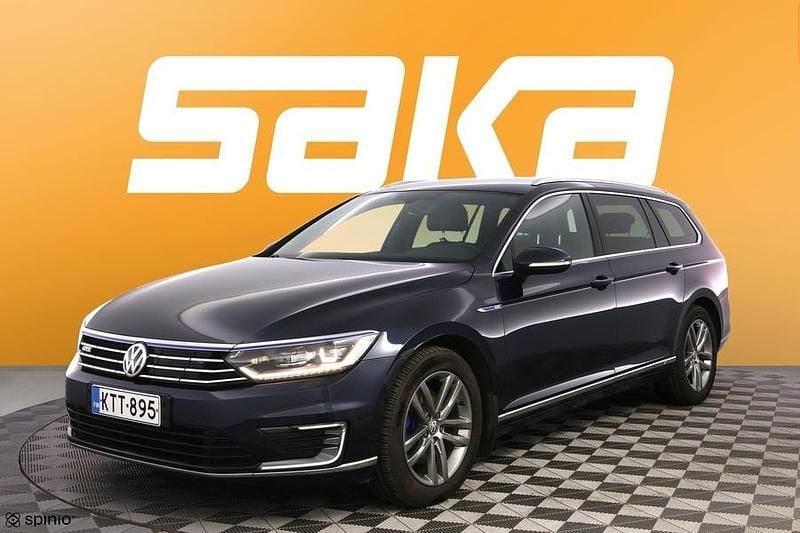 Käytetty VW Passat Pro 218 HP (160 kW) 2017 Farmari