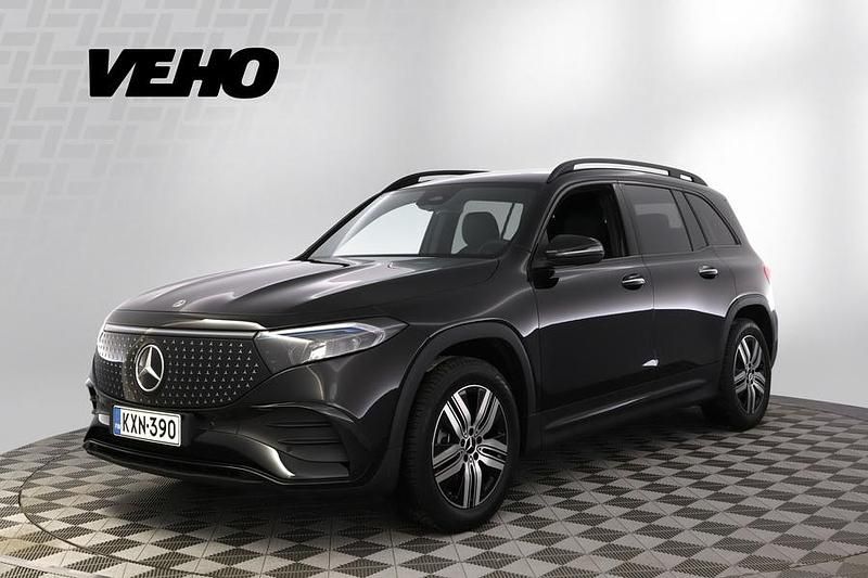 Musta Käytetty 2025 Mercedes EQB300 Business Katumaasturi | 58 900 € - Kuva 1/4