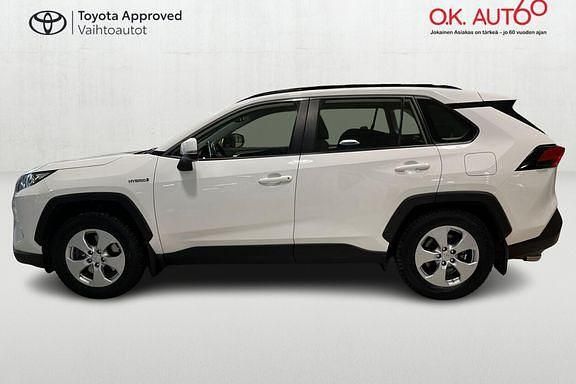 Käytetty Toyota RAV4 Active 176 HP (129 kW) 2022 040 valkoinen Katumaasturi