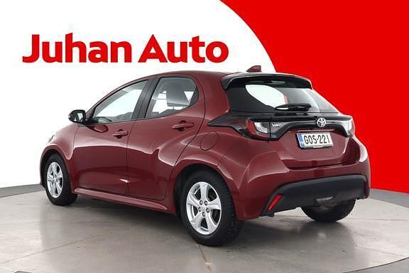 Käytetty Toyota Yaris Multidrive S 125 HP (91 kW) 2021 Punainen Viistoperä