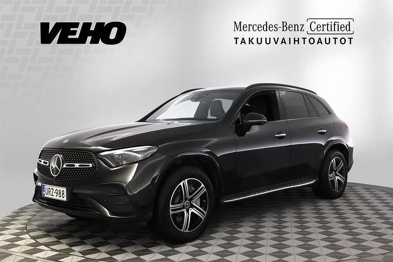 Musta Käytetty 2024 Mercedes GLC300e Premium Katumaasturi | 63 900 € (Hieman kallis) - Kuva 1/4