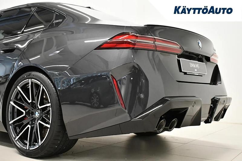 Uusi BMW M5 Comfort Edition 727 HP (534 kW) 2026 Sophistograu brillia Sedan