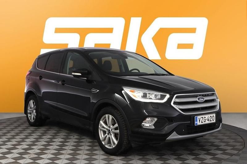 Käytetty Ford Kuga Titanium 120 HP (88 kW) 2017 Katumaasturi