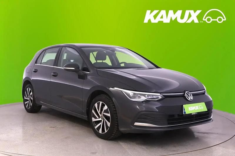 Hopea / harmaa Käytetty 2021 VW Golf Style Sedan | 20 280 € (Perustarjous) - Kuva 1/4