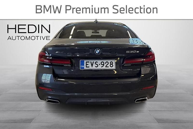 Käytetty BMW 530e M Sport 292 HP (214 kW) 2023 Musta Sedan