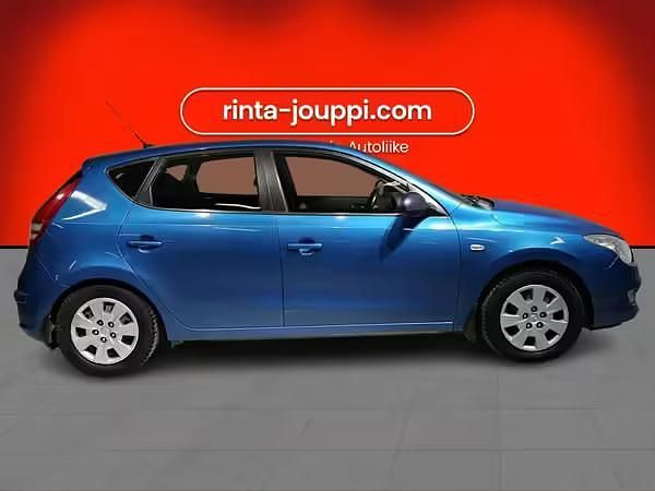 Käytetty Hyundai i30 Premium 116 HP (85 kW) 2011 Farmari