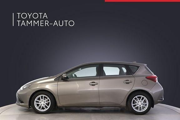 Käytetty Toyota Auris Active 98 HP (72 kW) 2017 Harmaa Viistoperä
