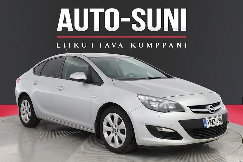 Käytetty 2013 Opel Astra Enjoy Sedan | 3 990 € (Perustarjous) - Kuva 1/3