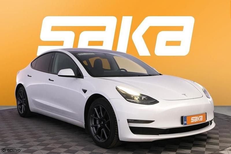 Käytetty 2023 Tesla Model 3 Sedan | 32 400 € (Perustarjous) - Kuva 1/3