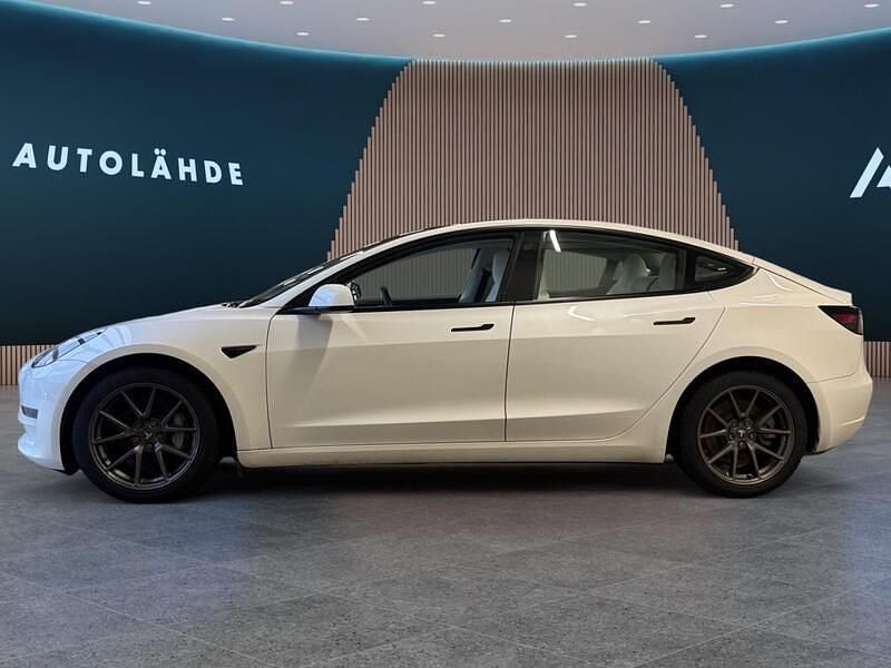 Käytetty Tesla Model 3 Long Range AWD 366 kW (498 HP) 2021 Sedan