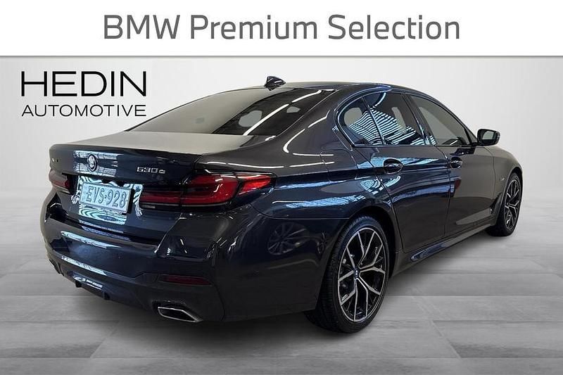 Käytetty BMW 530e M Sport 292 HP (214 kW) 2023 Musta Sedan