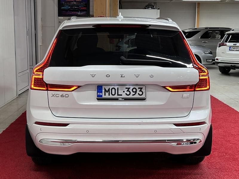 Käytetty Volvo XC60 Performance 456 HP (335 kW) 2023 Katumaasturi