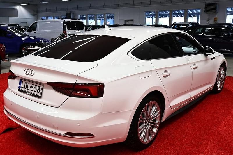 Käytetty Audi A5 Sportback Business 190 HP (139 kW) 2018 Valkoinen Viistoperä
