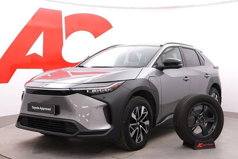 Käytetty Toyota bZ4X Edition 50 kW (69 HP) 2024 Katumaasturi