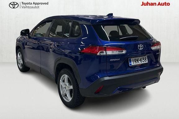 Käytetty Toyota Corolla Cross Active 140 HP (102 kW) 2023 Sininen Katumaasturi