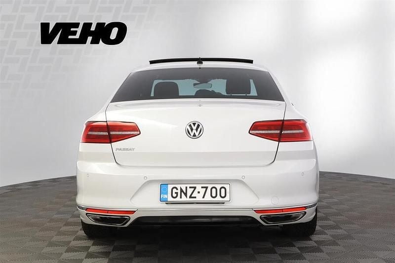 Käytetty VW Passat Highline 280 HP (205 kW) 2016 Valkoinen Sedan