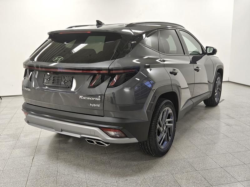 Käytetty Hyundai Tucson 215 HP (158 kW) 2024 Harmaa Katumaasturi