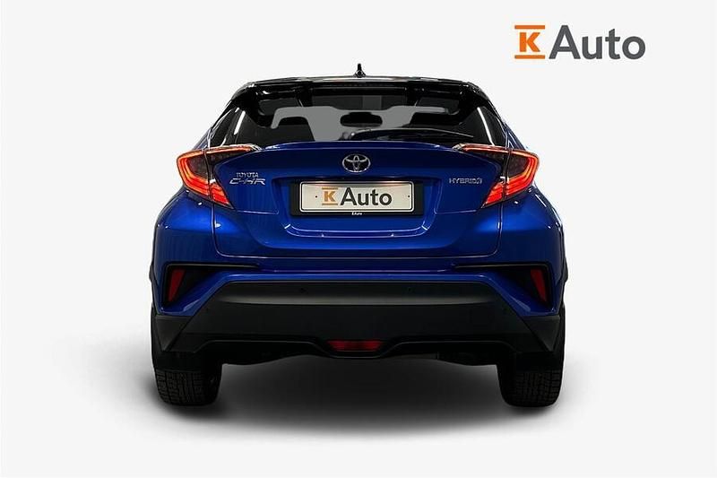 Käytetty Toyota C-HR Style 122 HP (89 kW) 2020 Katumaasturi