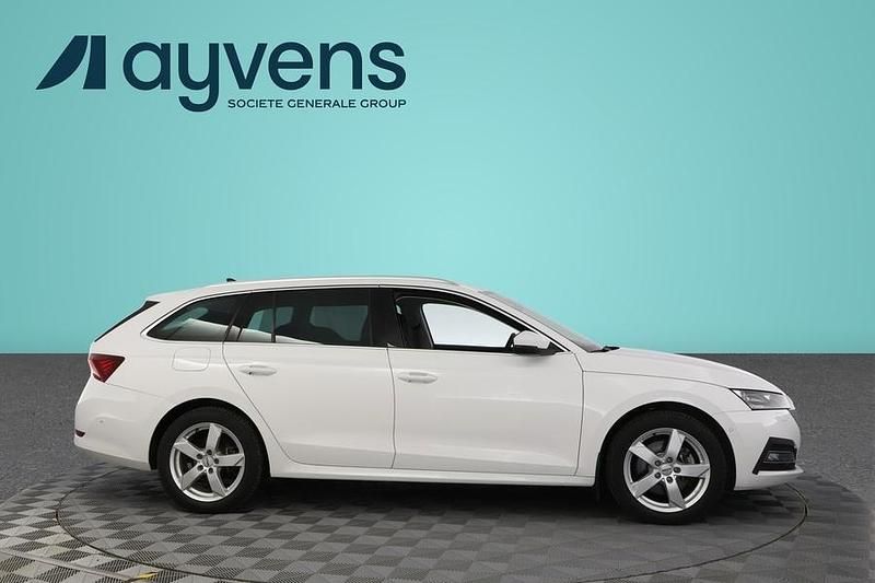 Käytetty Skoda Octavia Style 204 HP (150 kW) 2021 Valkoinen Farmari