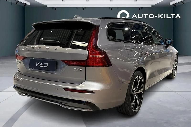 Uusi Volvo V60 Performance 2026 Harmaa Farmari