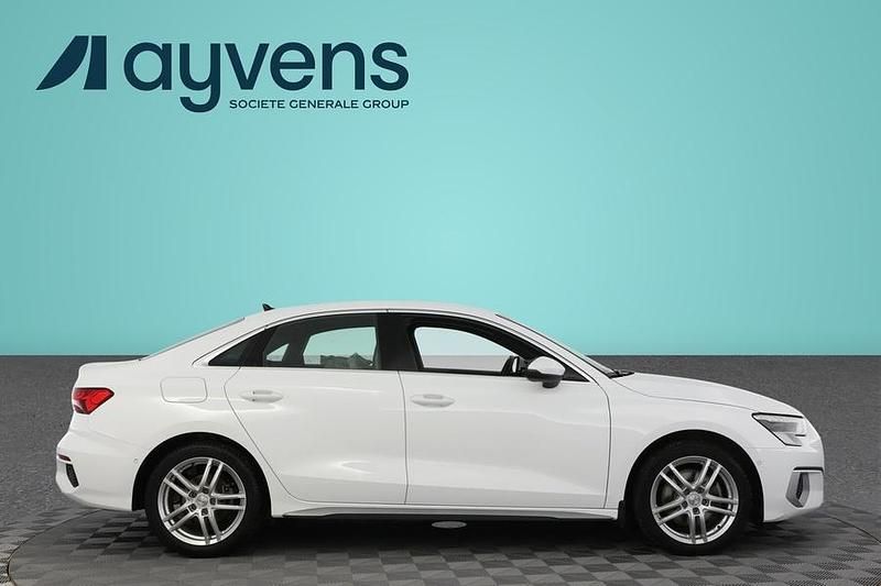 Käytetty Audi A3 Advanced 150 HP (110 kW) 2021 Valkoinen Sedan