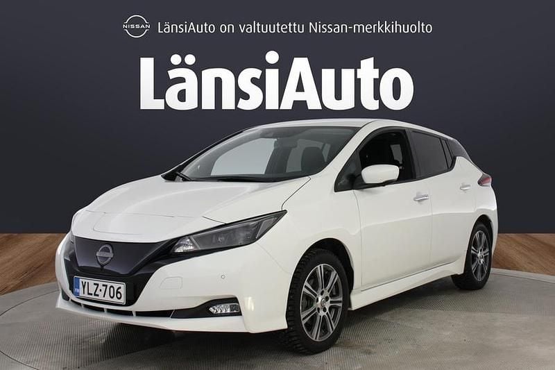 Käytetty Nissan Leaf N-Connecta 160 kW (218 HP) 2023 Valkoinen Viistoperä