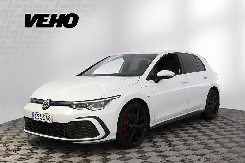 Käytetty VW Golf VIII GTE 245 HP (180 kW) 2021 Valkoinen Viistoperä