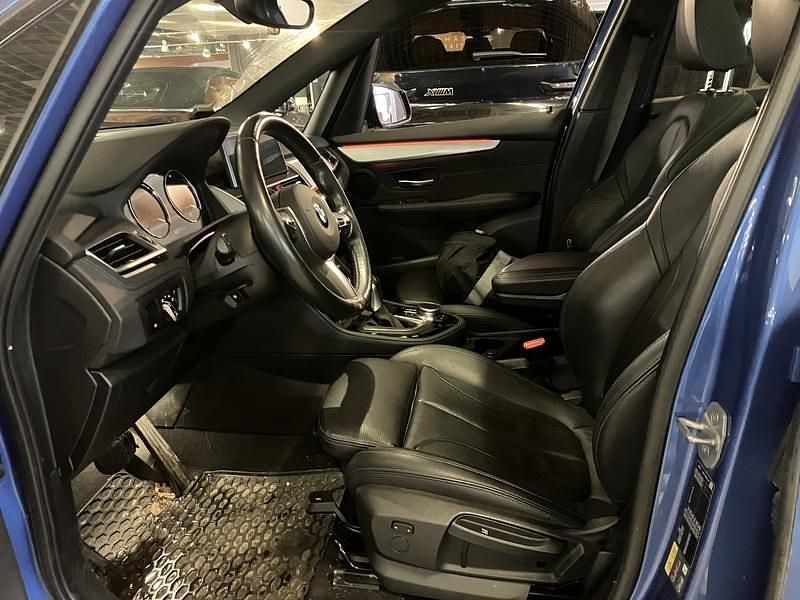 Käytetty BMW 225 Active Tourer M Sport 224 HP (164 kW) 2019 Tila-auto