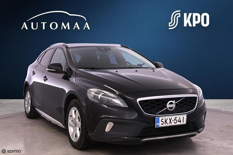 Käytetty Volvo V40 Summum 180 HP (132 kW) 2013 Musta Viistoperä