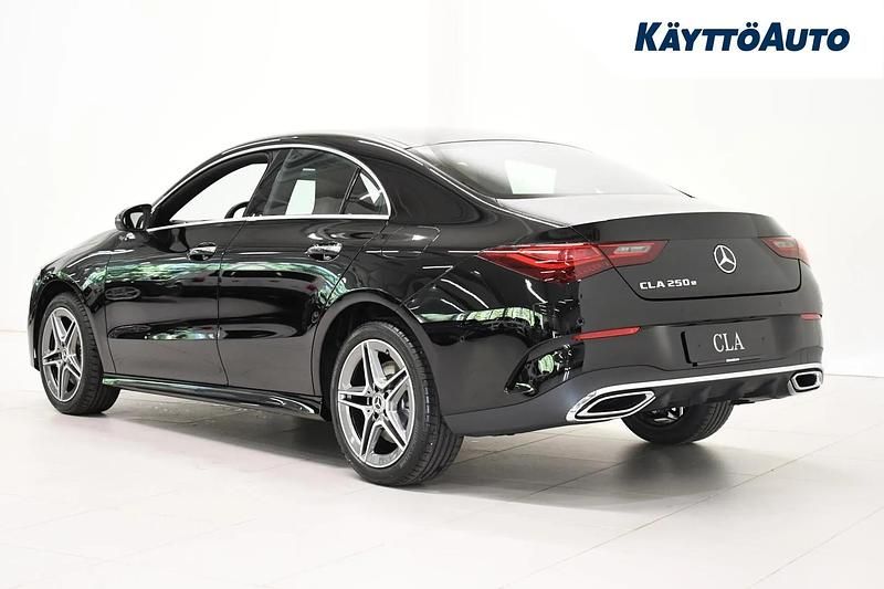 Käytetty Mercedes CLA250e Business 163 HP (119 kW) 2024 Musta Sedan
