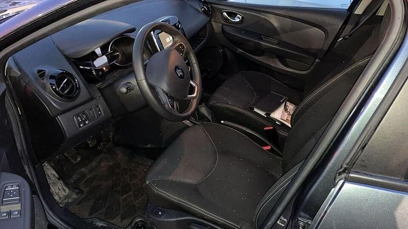 Käytetty Renault Clio GrandTour 90 HP (66 kW) 2020 Farmari