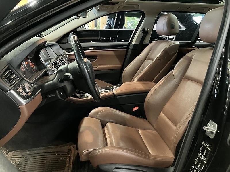 Käytetty BMW 520 Comfort Edition 190 HP (139 kW) 2017 Farmari