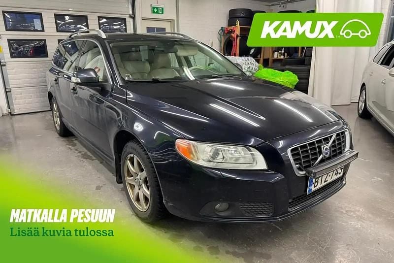 Käytetty Volvo V70 Summum 163 HP (119 kW) 2008 Sininen Farmari