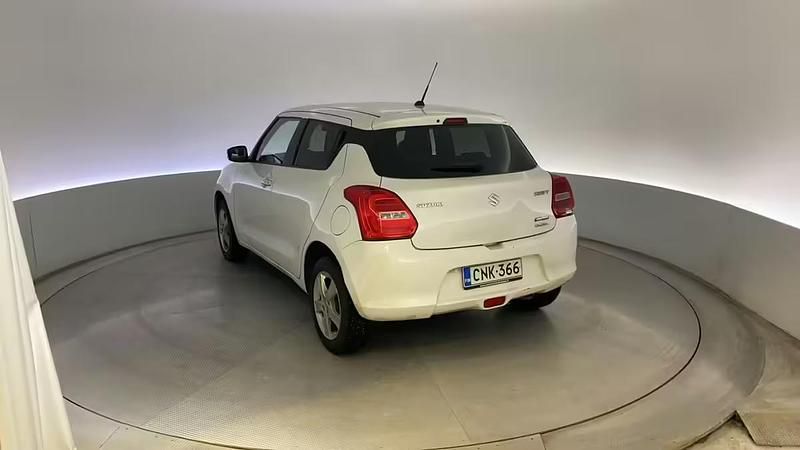 Käytetty Suzuki Swift GLX 90 HP (66 kW) 2019 Valkoinen Viistoperä