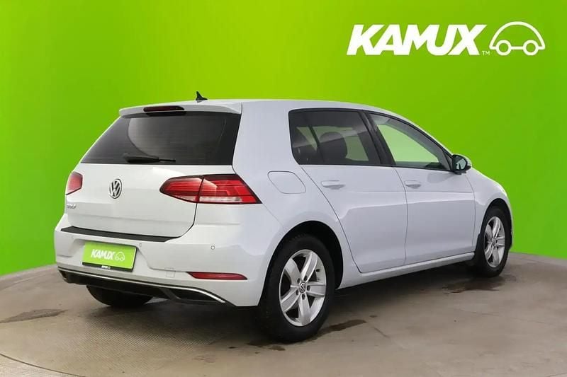 Käytetty VW Golf VII Comfortline 116 HP (85 kW) 2019 Valkoinen Sedan