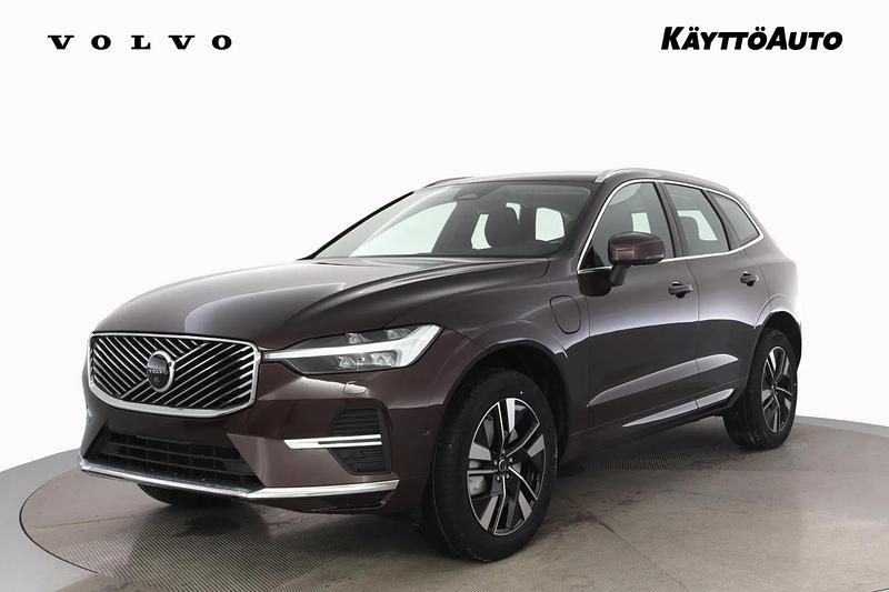 Mulberry red Uusi 2026 Volvo XC60 Plus Katumaasturi | 66 576 € (Kallis) - Kuva 1/4