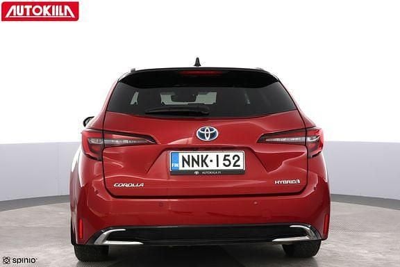 Käytetty Toyota Corolla Style 140 HP (102 kW) 2024 Punainen Farmari