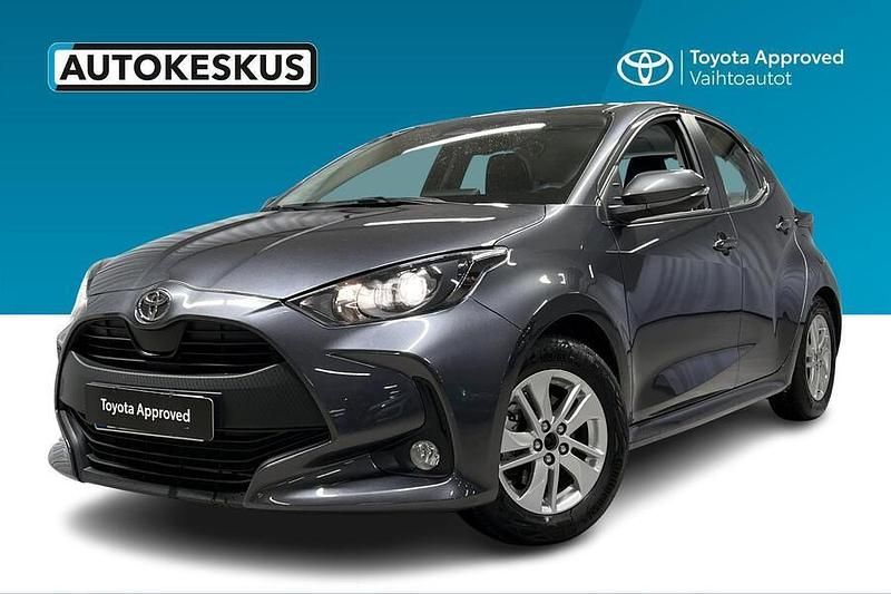 Harmaa Käytetty 2024 Toyota Yaris Hybrid Viistoperä | 20 590 € (Hyvä tarjous) - Kuva 1/4