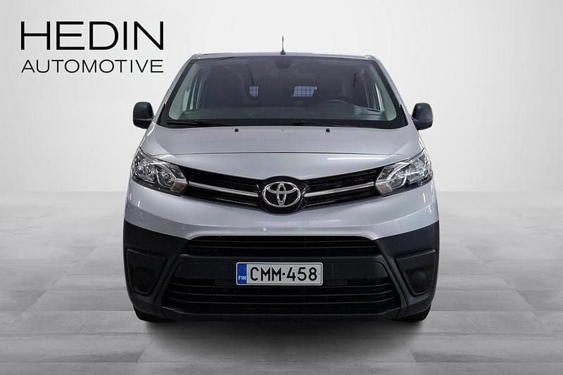 Käytetty Toyota Proace 122 HP (89 kW) 2019 Hopea Tila-auto