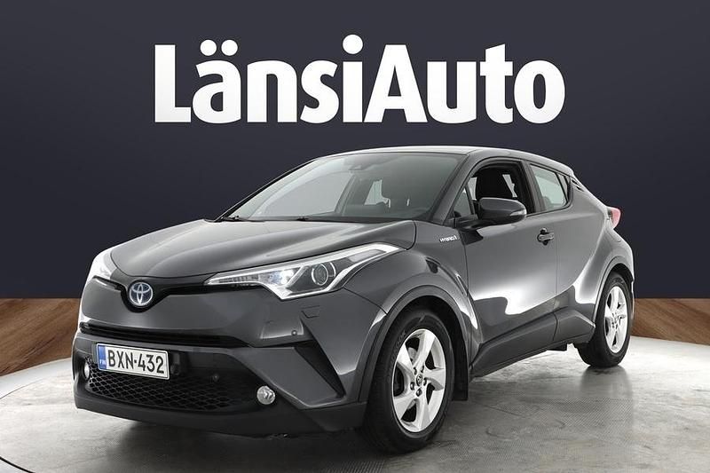 Harmaa Käytetty 2019 Toyota C-HR Active Katumaasturi | 16 850 € (Perustarjous) - Kuva 1/1