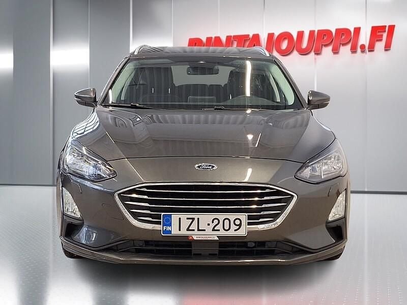 Käytetty Ford Focus Titanium 125 HP (91 kW) 2021 Harmaa Farmari
