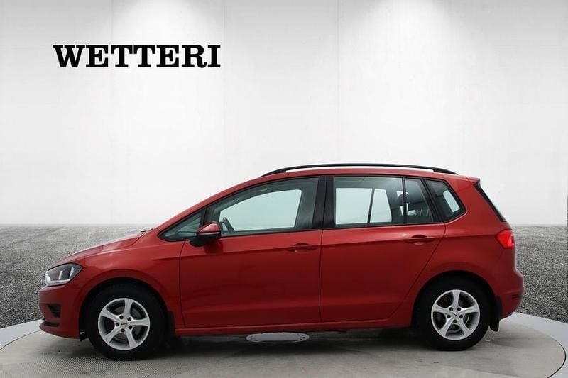 Käytetty VW Golf Sportsvan Comfortline 86 HP (63 kW) 2015 Tila-auto