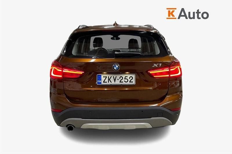 Käytetty BMW X1 xLine 150 HP (110 kW) 2016 Katumaasturi