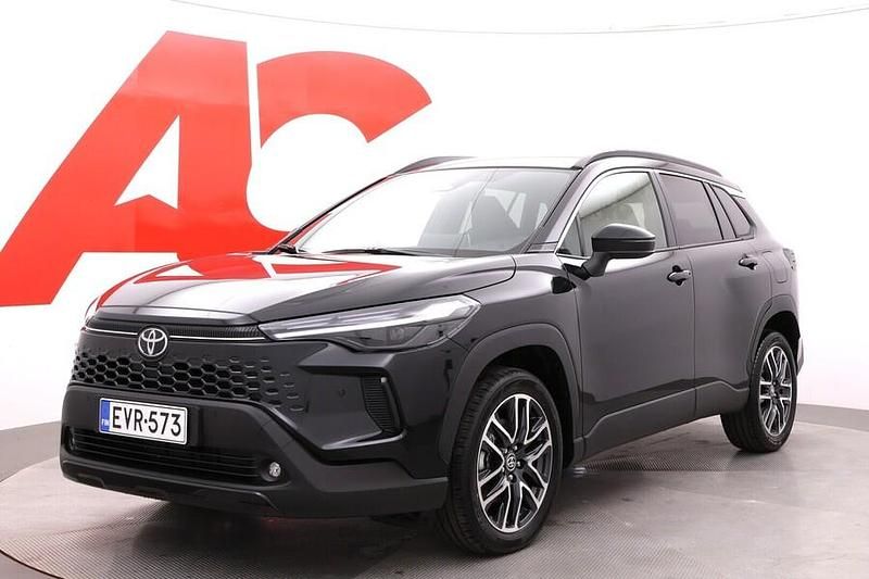 Käytetty Toyota Corolla Cross 140 HP (102 kW) 2025 Harmaa Katumaasturi